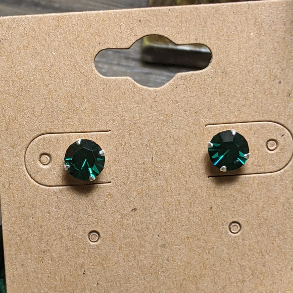 Emerald  Crystal Stud Earrings - Picture 2 of 4